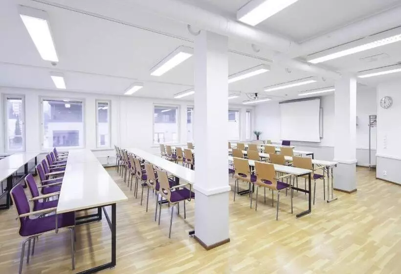 Отель Seurahuone Riihimäki