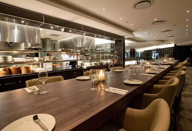 The Maslow Hotel, Sandton