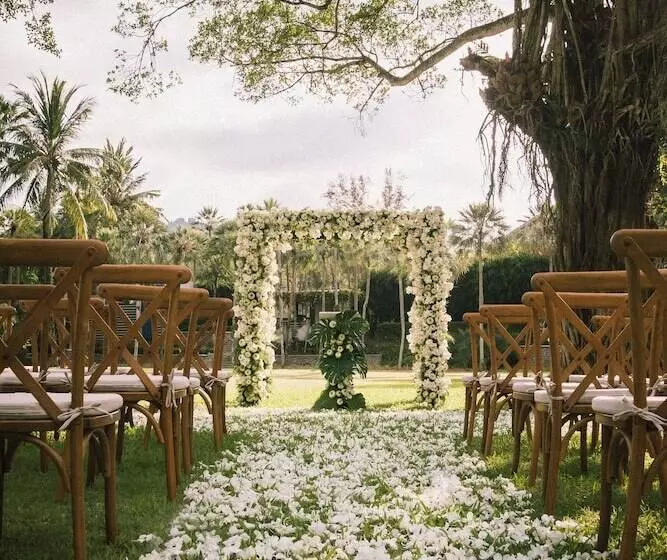 Otel The Slate Phuket