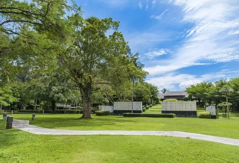 Otel The Slate Phuket