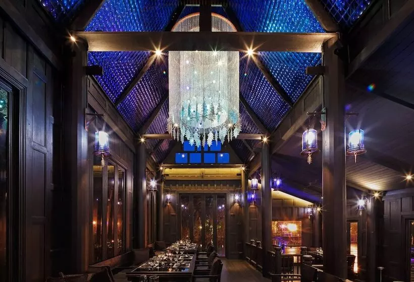 Otel The Slate Phuket