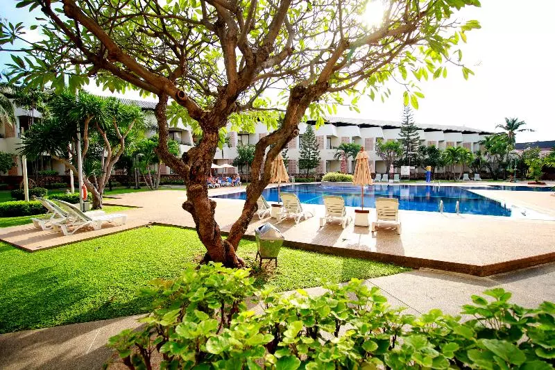 Отель Tropicana Pattaya