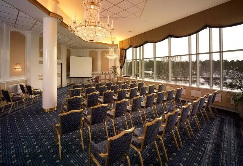 استراحتگاه Naantali Spa