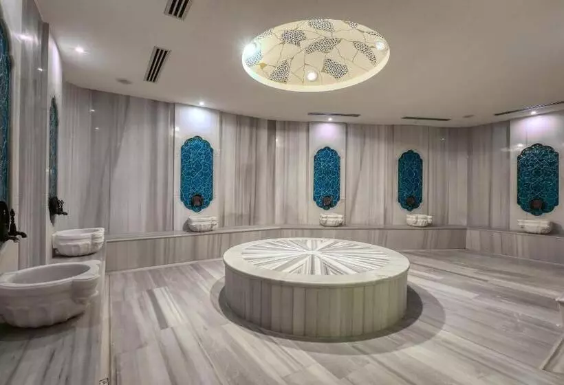 Almira Hotel Thermal Spa & Convention Center