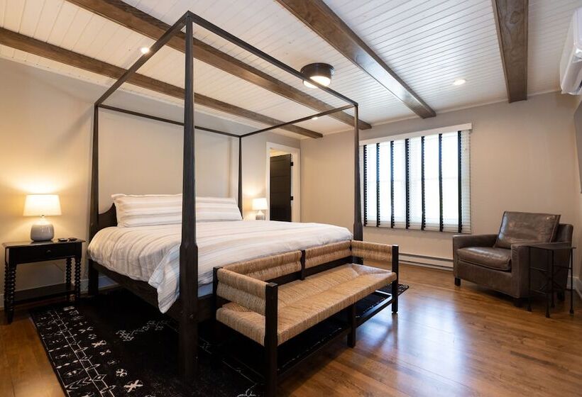 בית מלון כפרי Alpine Resort