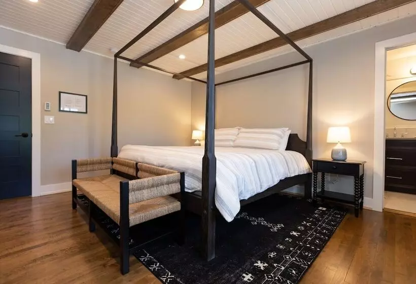 هتل Alpine Resort