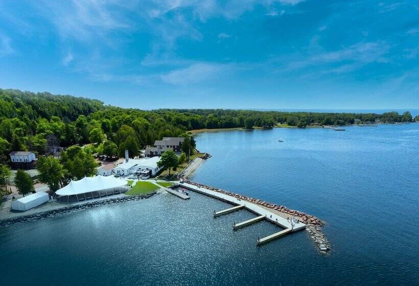 בית מלון כפרי Alpine Resort