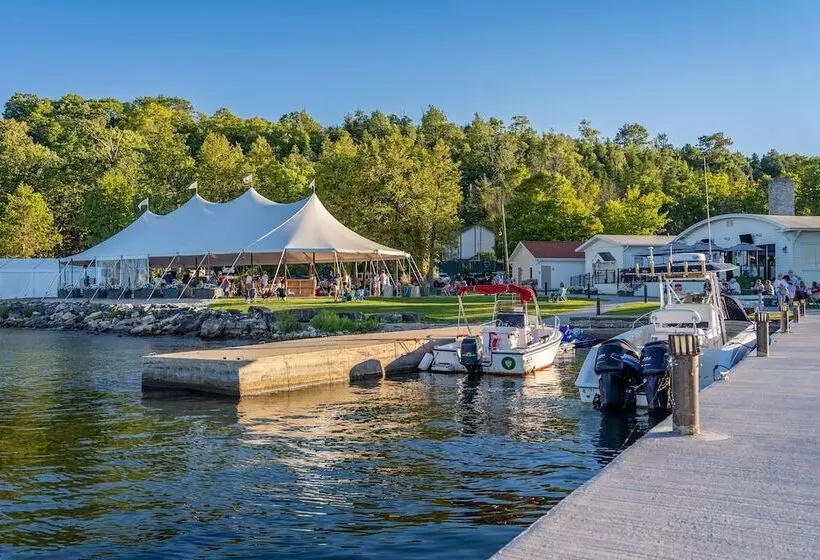 هتل Alpine Resort