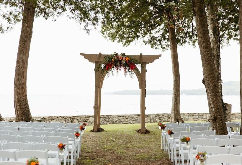 בית מלון כפרי Alpine Resort