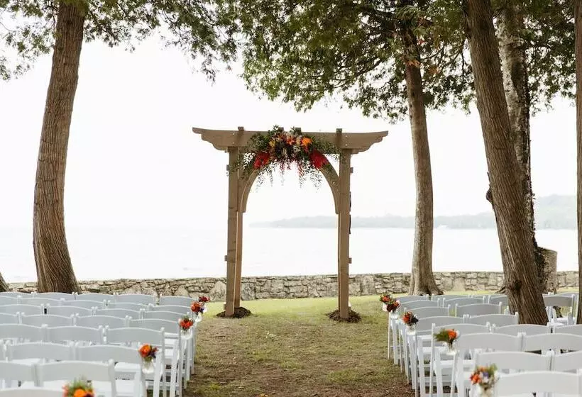 هتل Alpine Resort