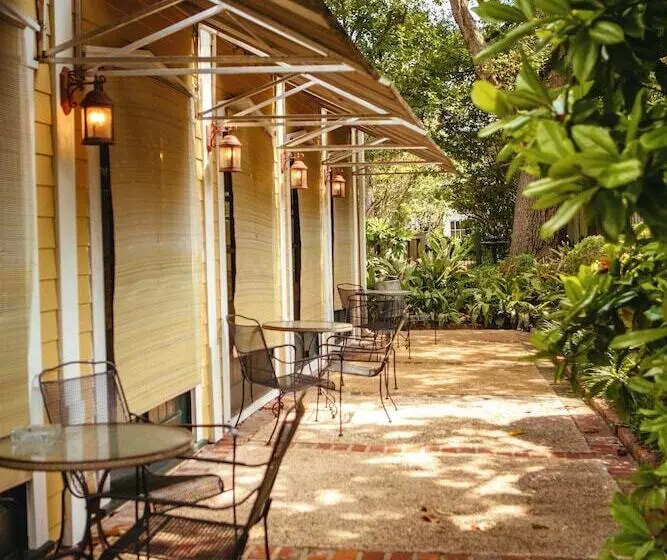 ホテル Anchuca Historic Mansion & Inn