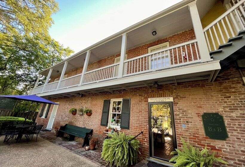 فندق Anchuca Historic Mansion & Inn