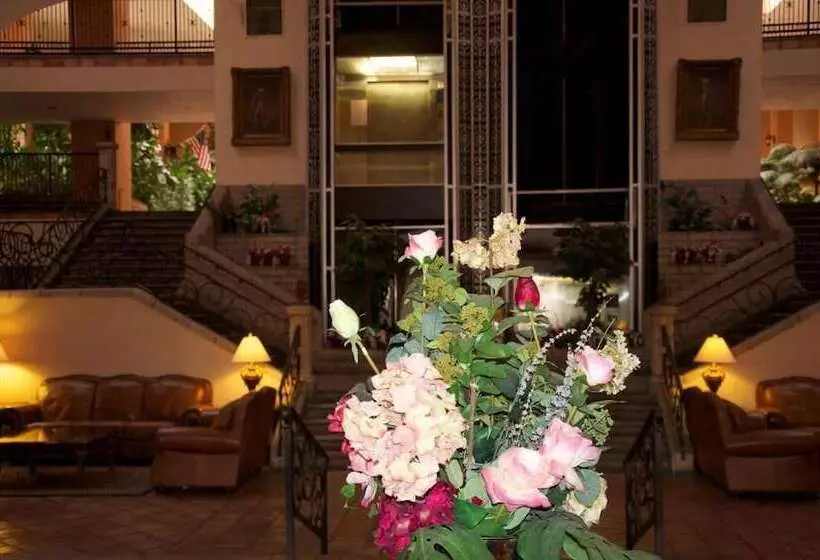 Отель Barcelona Suites