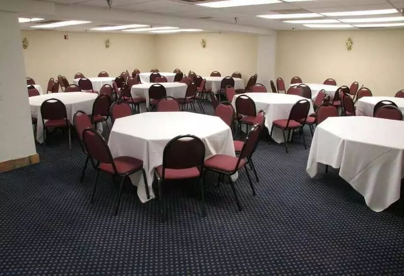 Отель Barcelona Suites