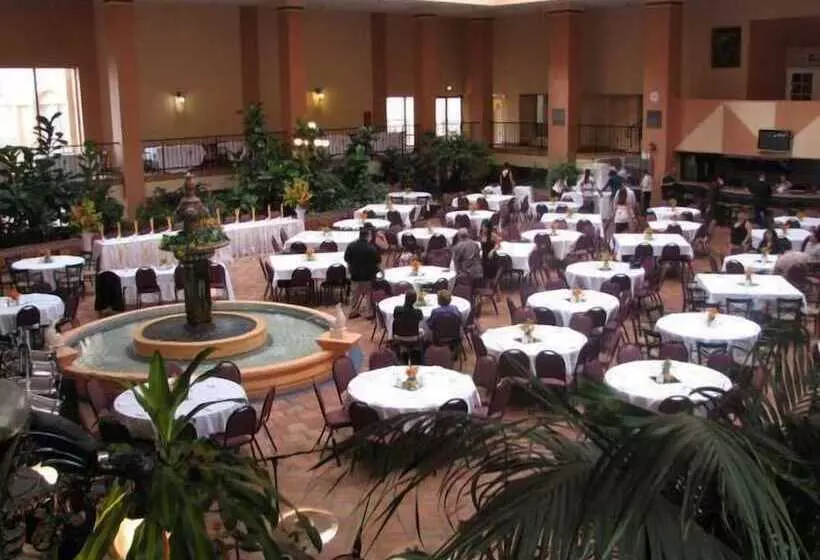 Отель Barcelona Suites