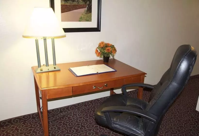 Отель Barcelona Suites