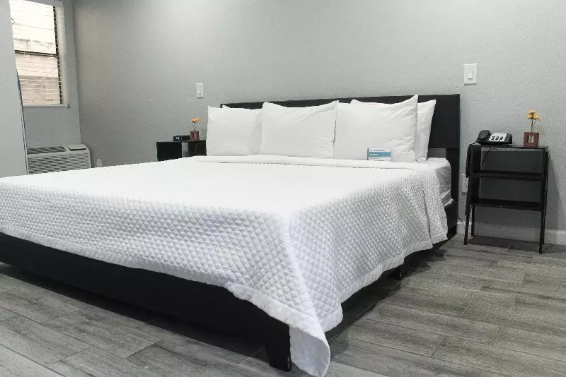 호텔 Capri Suites Anaheim