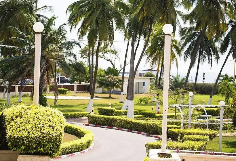 Отель Ecole Lebenin