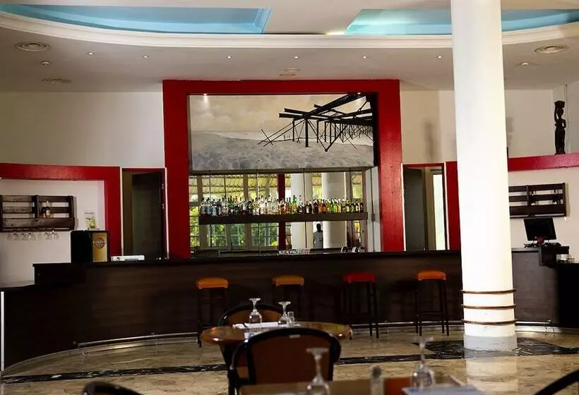 Отель Ecole Lebenin