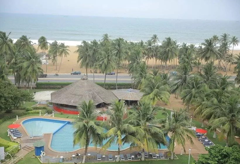 Отель Ecole Lebenin