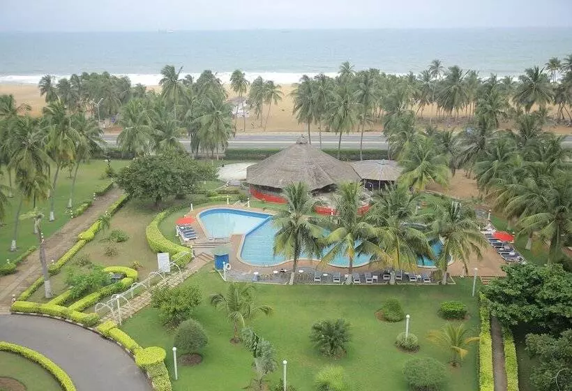 Отель Ecole Lebenin