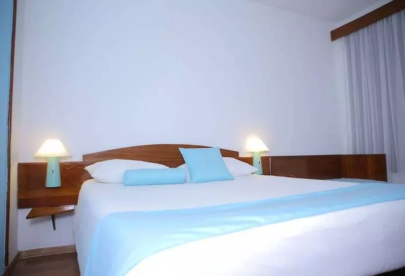 Отель Ecole Lebenin