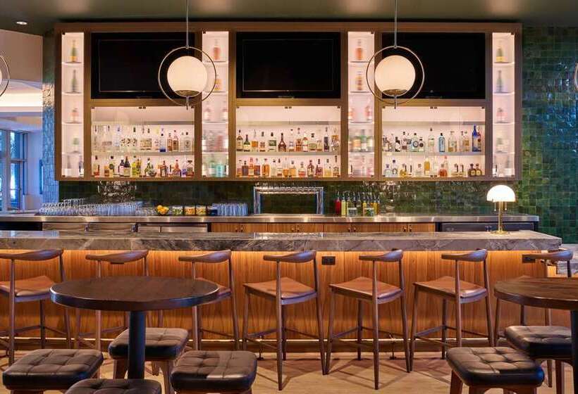 هتل Hilton Atlanta Airport