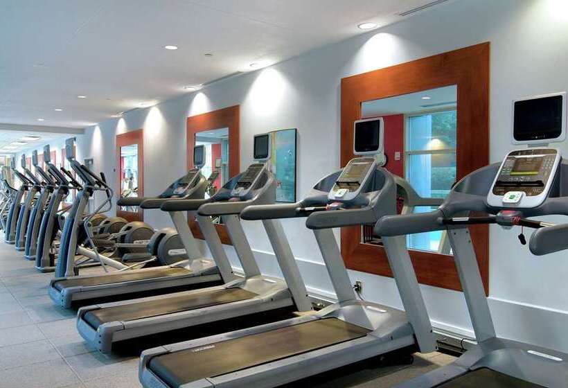 هتل Hilton Atlanta Airport