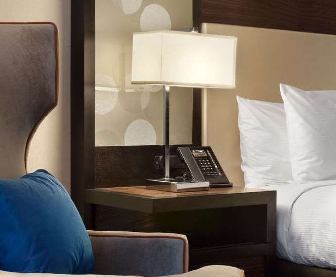 هتل Hilton Atlanta Airport