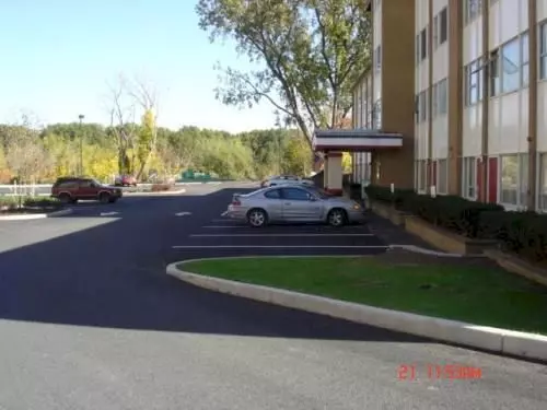 Отель Red Carpet Inn & Suites Albany