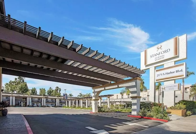 فندق Stanford Inn & Suites Anaheim