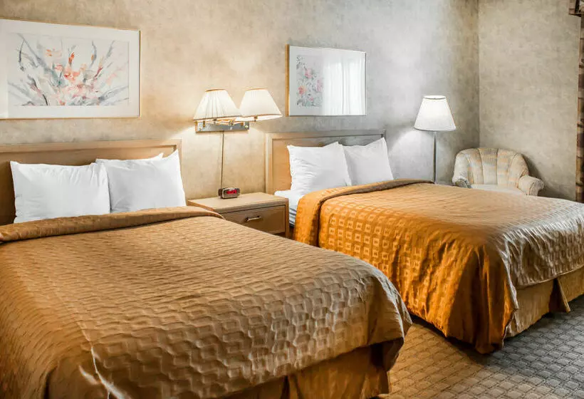 فندق Ramada By Wyndham Bel Aire Erie