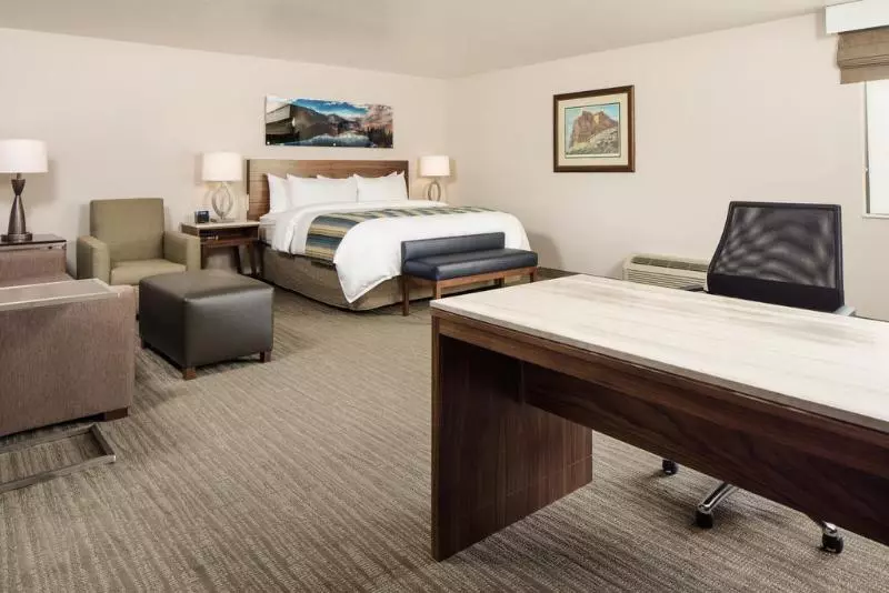 Delta Hotels By Marriott Helena Colonial