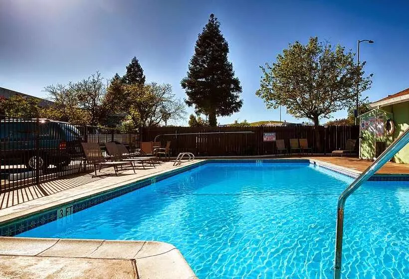 Отель Best Western Heritage Inn