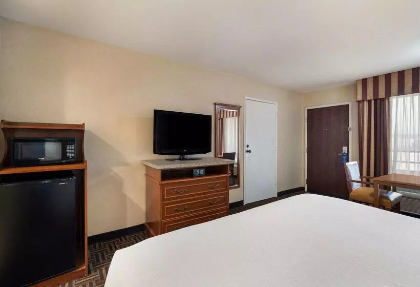 酒店 Best Western Norwalk Inn