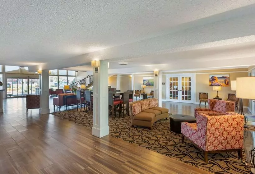 Отель Best Western Plus Burley Inn & Convention Center