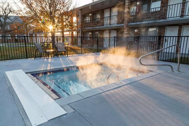 Отель Best Western Plus Burley Inn & Convention Center