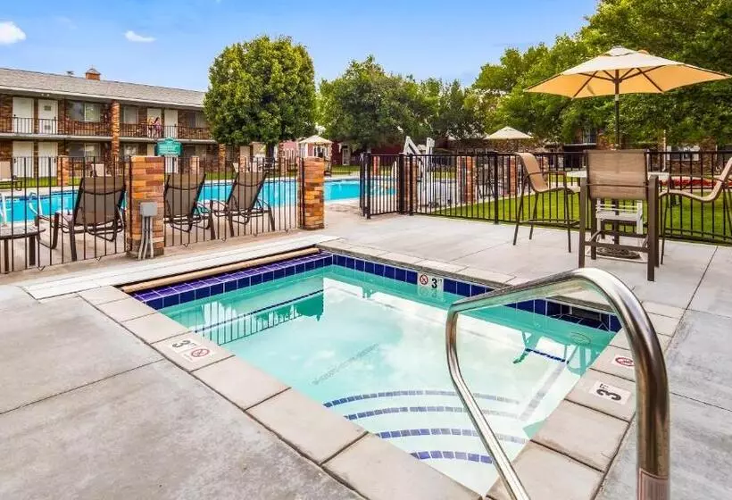 Отель Best Western Plus Burley Inn & Convention Center