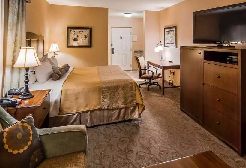 Отель Best Western Plus Country Cupboard Inn