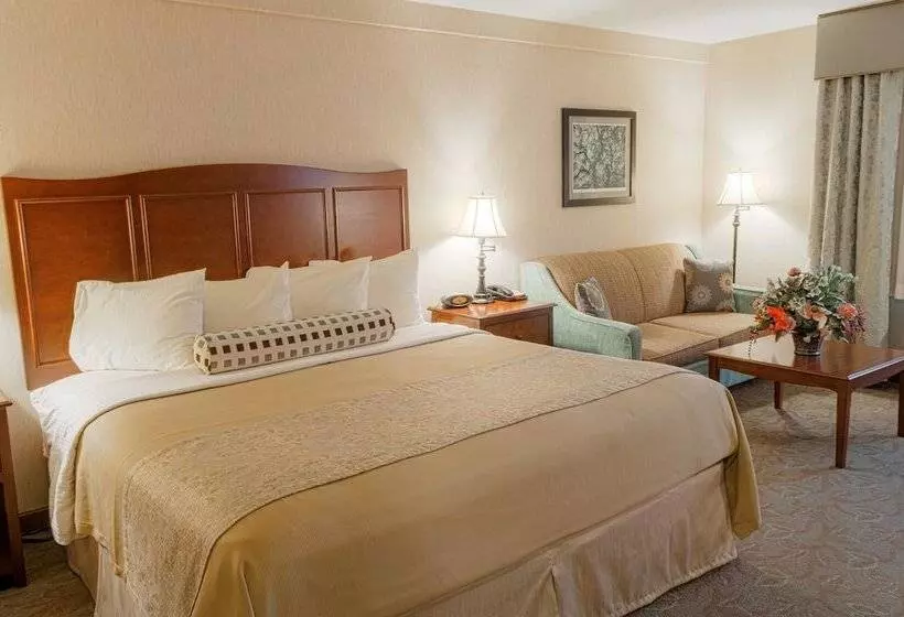 Отель Best Western Plus Country Cupboard Inn