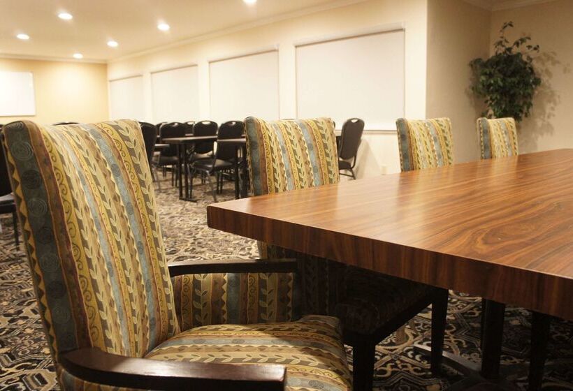 هتل Best Western Plus Inn Of Hayward