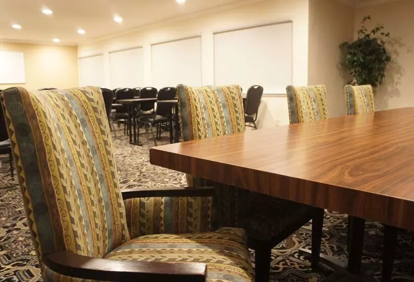 호텔 Best Western Plus Inn Of Hayward