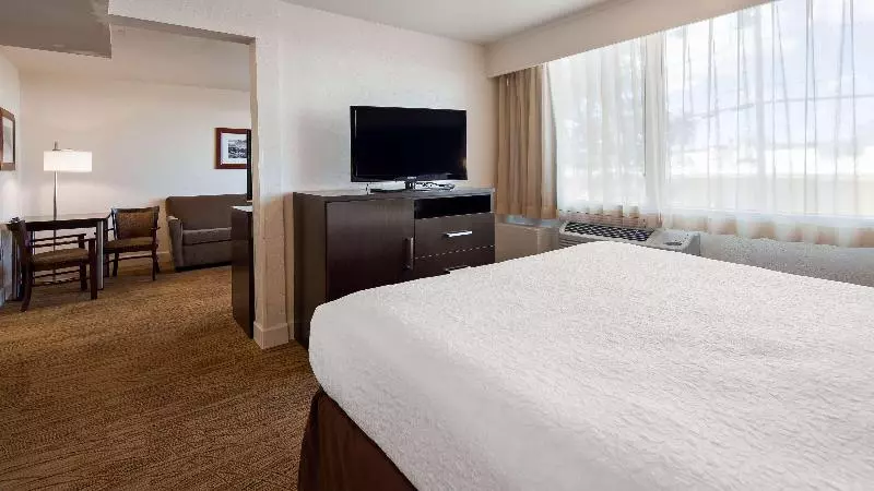 בית מלון כפרי Best Western Pony Soldier Inn & Suites