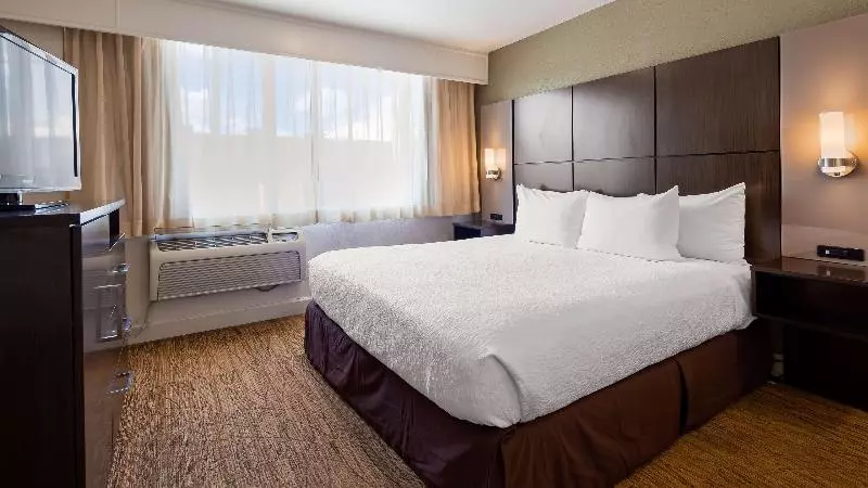 בית מלון כפרי Best Western Pony Soldier Inn & Suites