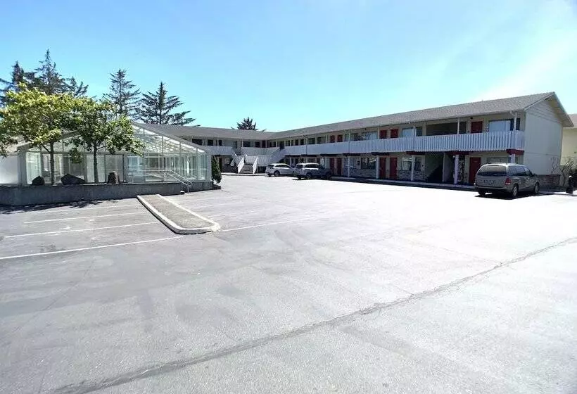 Otel Brookings Inn Resort