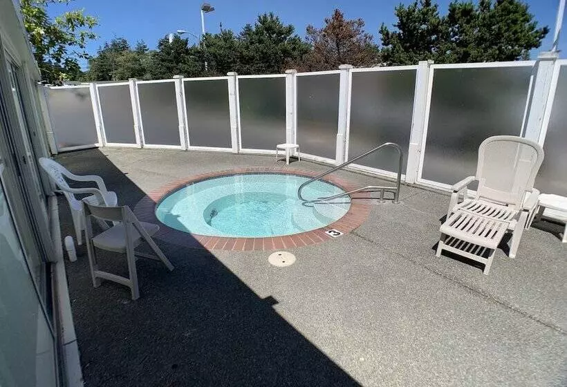 Otel Brookings Inn Resort