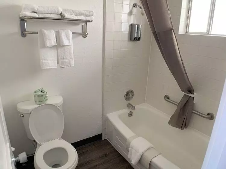 Otel Brookings Inn Resort