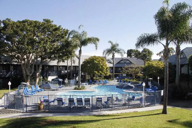 Отель Carlsbad By The Sea