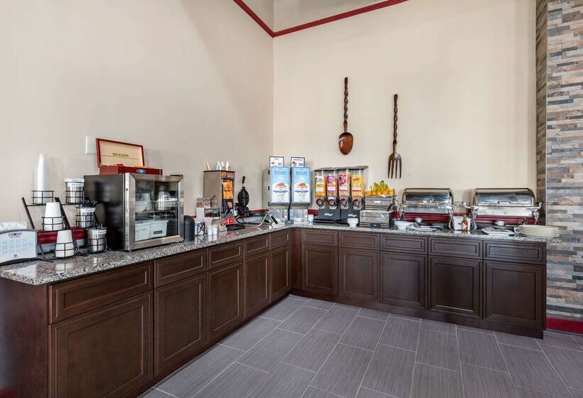 בית מלון כפרי Clarion Inn Falls Church-Arlington