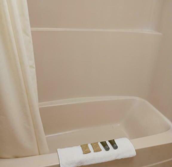 ホテル Cliff Dweller On Lake Superior